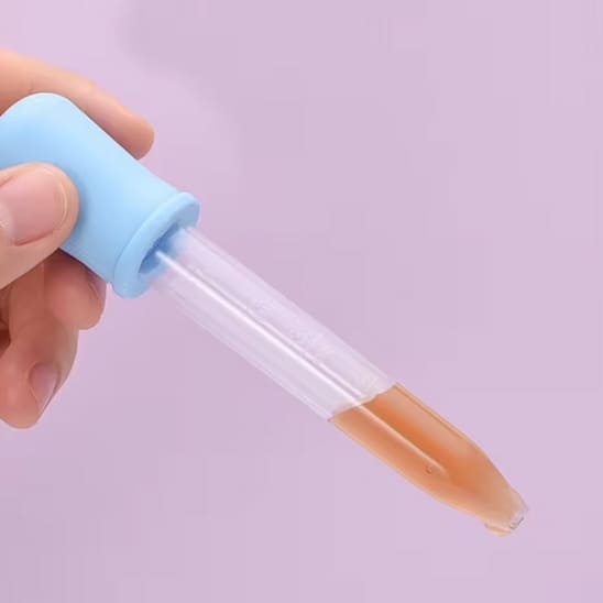 trousse-de-toilette-pipette-indispensable